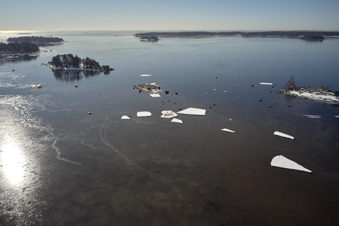 Helsinki: Kayak de Invierno en el Archipiélago Oriental de Helsinki