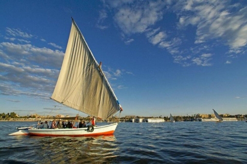 Makadi Bay: Luxor Highlights, König Tut Grab & Nil BootsfahrtMakadi Bay: Luxor Highlights & König Tut Grab & Nilfahrt
