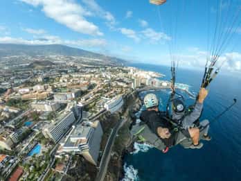 Paragliding in Puerto de la Cruz