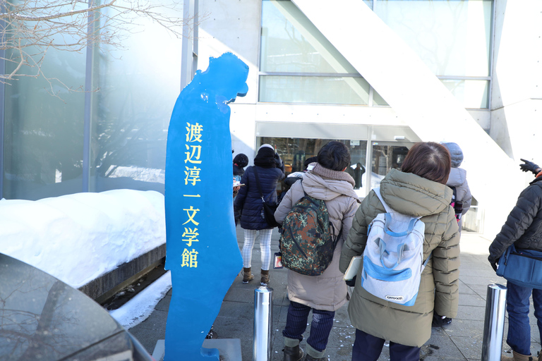 Sapporo Winter Culture: Snow, Temples & Local Food