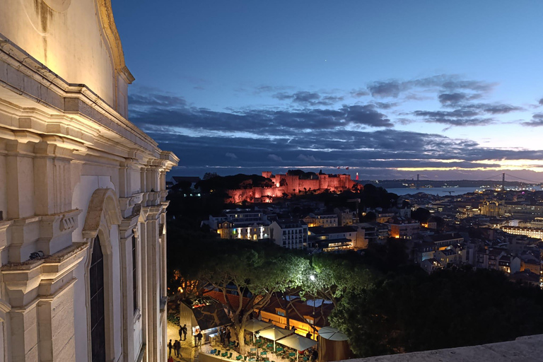 Lisbon: Graça Church Entry Ticket with Drink on the Terrace