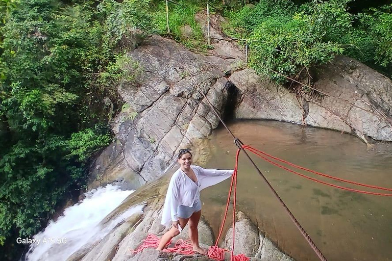 ELLA Lipton Seat Tea Test & Pluck 9Arch, Waterfalls, & Food Lipton's Seat, Little Adam Peak, 9 Arch, Ravana Waterfalls