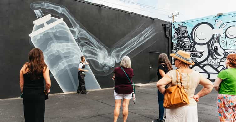 Miami: Wynwood Walls, Galleries, and Murals Guided Tour photo 11