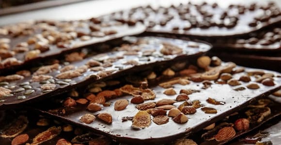 Turin: Guided Artisanal Chocolate Factory Tour & Tasting