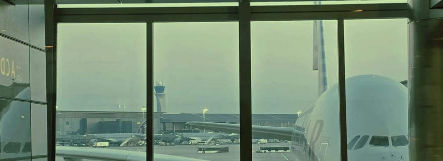 Corfù: trasferimento aeroportuale privato in minivan