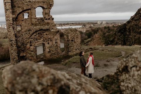 Edinburgh: Scenic Photo Walk with Professional Photographer