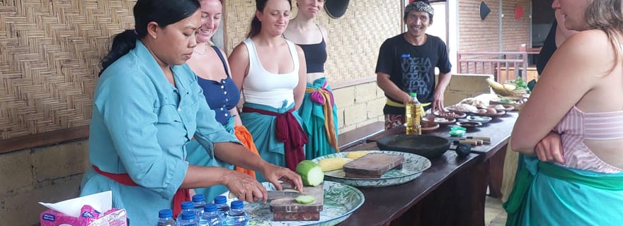 Cours de cuisine balinaise à Munduk avec déjeuner/dîner chez l'habitant
