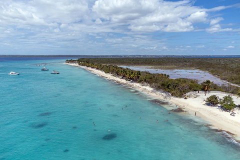 Punta Cana: Private Catalina Island Snorkeling Trip with