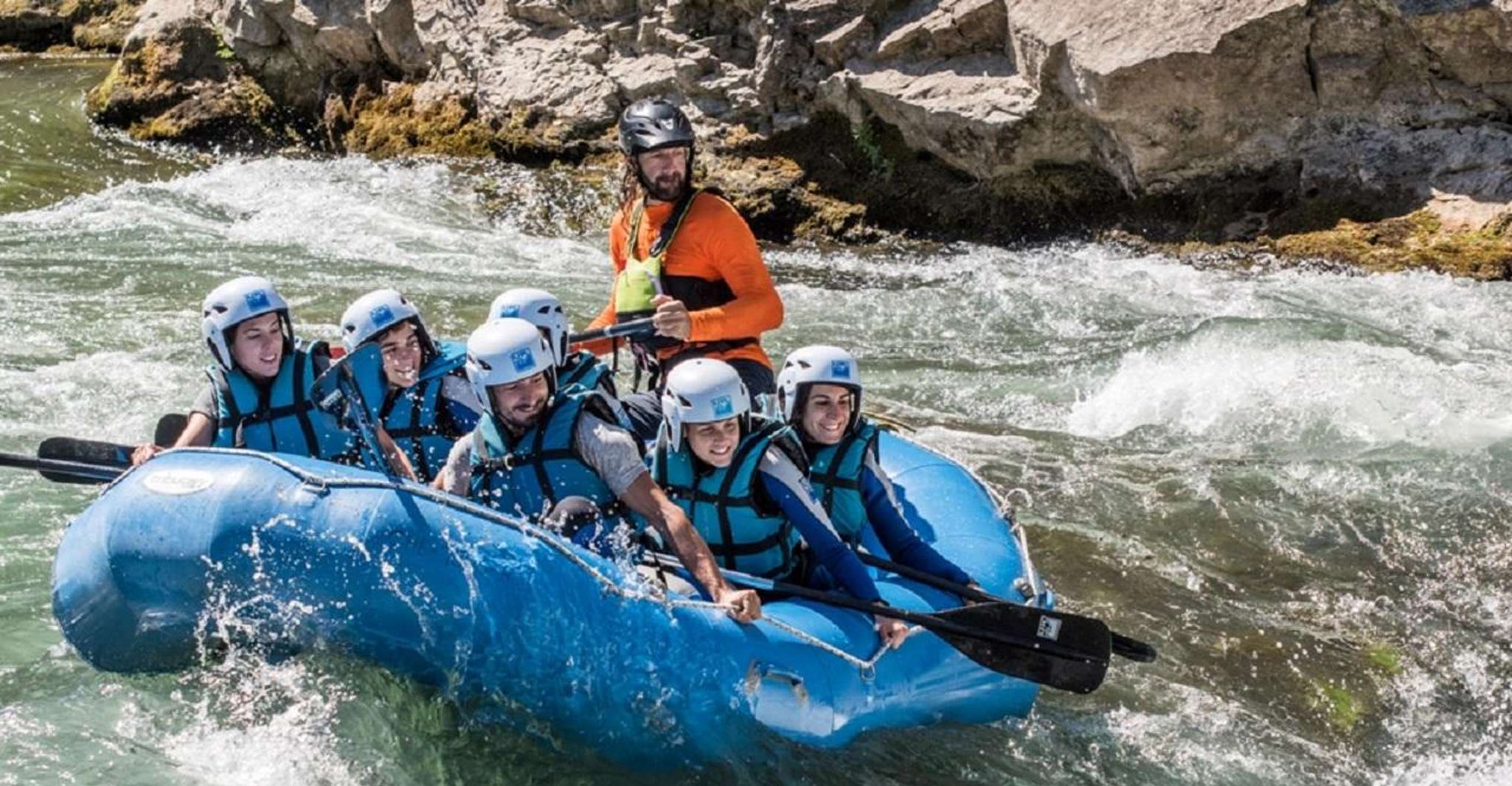 Murillo de Gállego Huesca, Rafting in the Gállego river - Housity