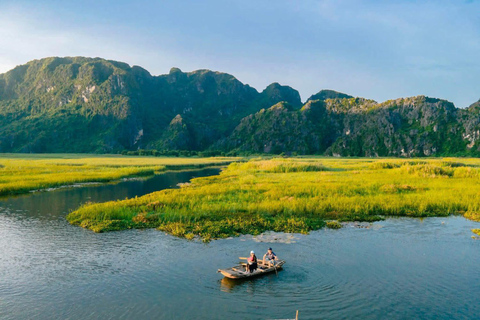 Hanoi: Trang An UNESCO, Mua Cave, Hoa Lu or Dich Long Pagoda GROUP: Hoa Lu, Trang An UNESCO BOAT, Mua Cave, Buffet, Cycle