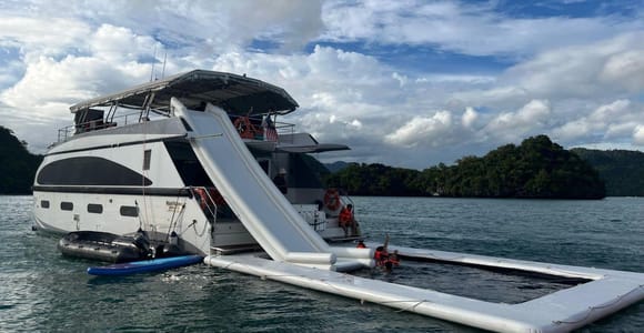 Langkawi: Sunset Dinner Cruise with Buffet and Drinks