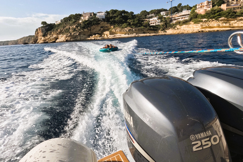 Palma de Mallorca: Private Sunrise Boat Tour & Watersports Sunrise experience + Long stop with water toys.