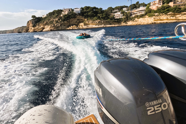 Palma de Mallorca: Private Sunrise Boat Tour & Watersports Sunrise experience + Long stop with water toys.