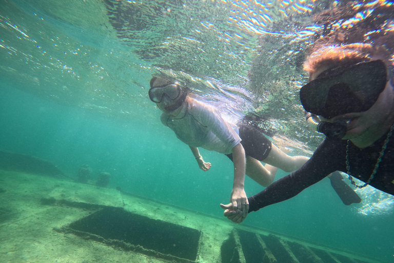 Guadeloupe: Discover the Grand Cul Sac Marin Nature Reserve Daytime boat tour of the Grand Cul Sac Marin Nature Reserve