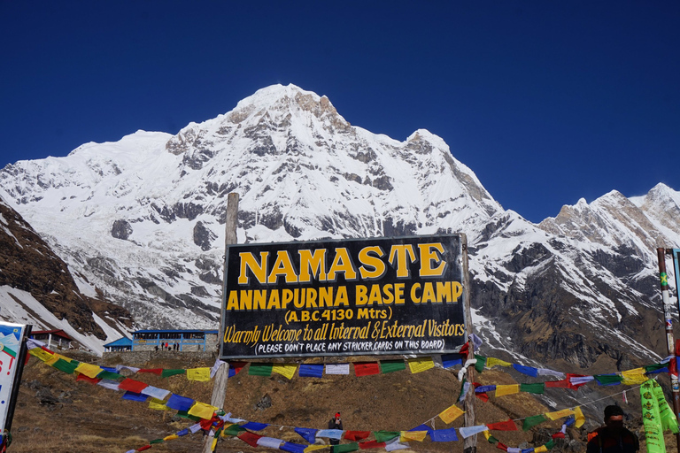 Pokhara: Caminhada guiada de 7 dias pelo acampamento base do AnnapurnaPokhara: pacote completo de caminhada épica de 7 dias no Annapurna Base Camp