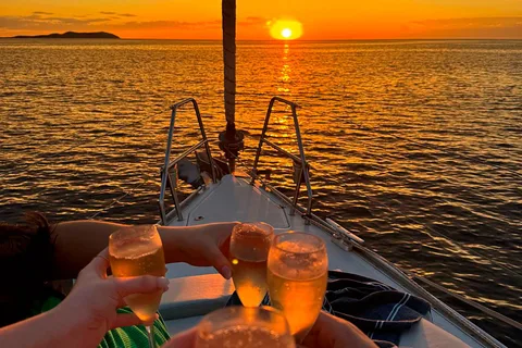 Ibiza: Sunset boat trip with appetizers, only up to 6 guests