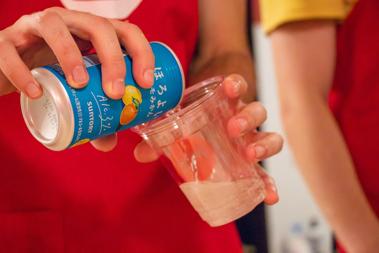 Osaka : Cours de cuisine et dégustation de saké avec visite du marché local