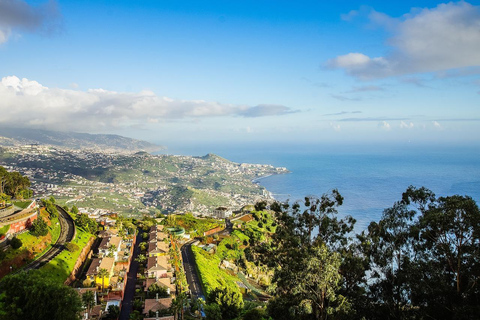 Nordwestlich von Madeira in 4x4 Cabrio Jeep Tour