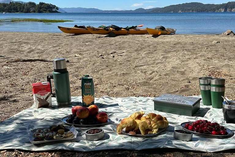 Villa la Angostura: Half Day Kayak Tour with Picnic