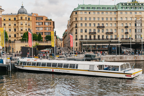 Stockholm: rondvaart onder de bruggen door