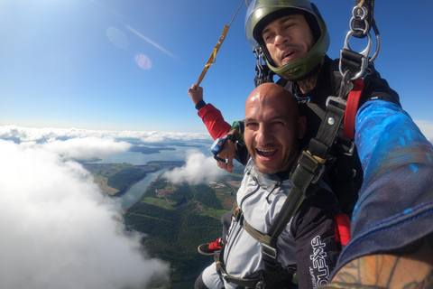 Foz do Iguacu: Fallschirmsprung-Erlebnis mit Fotos und Videos