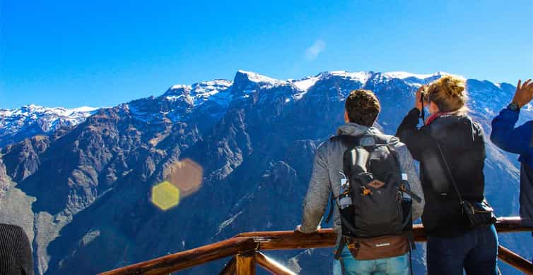 Da Arequipa: Tour guidato di un giorno intero del Canyon del Colca con pasti