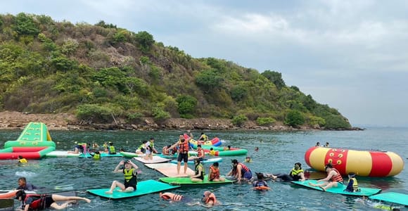 Pattaya: Coral Island Speedboat Day Trip with 4 Activities