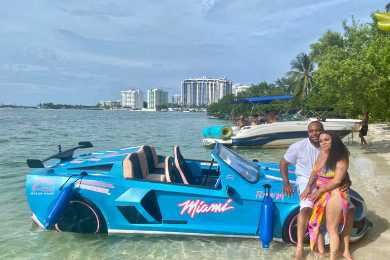 Miami: 1-hour Jetcar Rental $100 RESERVATION for 2/3 people + $ 280 CASH AT CHECK-IN