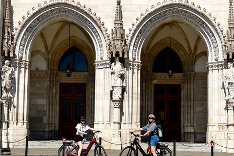 Budapest: Complete E-Bike Tour of Buda & Pest Highlights