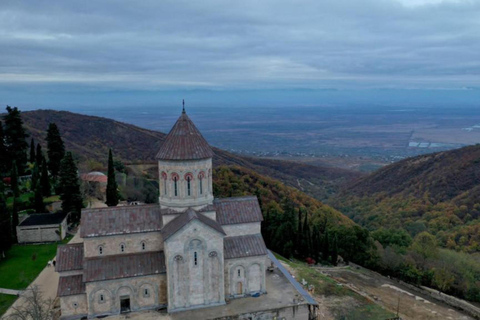 Tbilisi: Kakheti Wine Tour, Sighnaghi & Monasteries