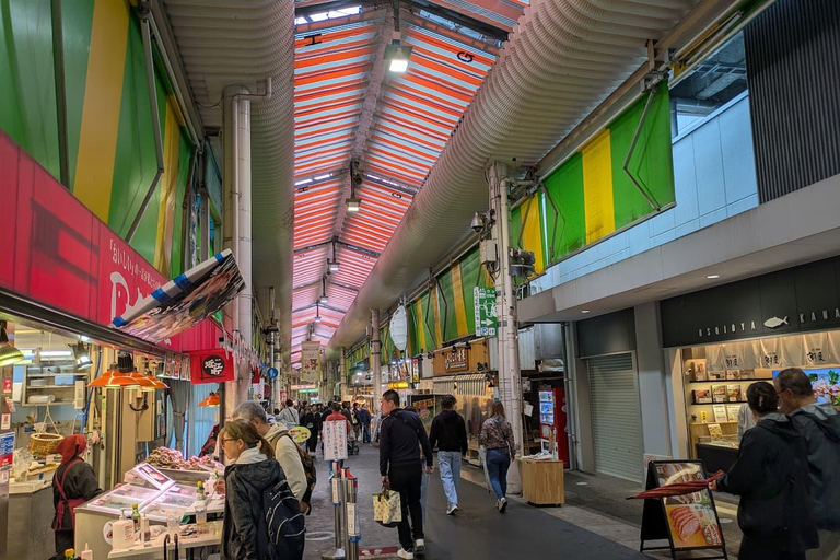 Tour di un giorno a Takayama, Shirakawa-go e KanazawaTakayama, Shirakawa-go &amp; Kanazawa Full-Day Tour