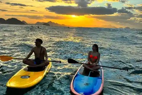 Rio de Janeiro: Copacabana Sunrise Stand Up Paddleboard Tour