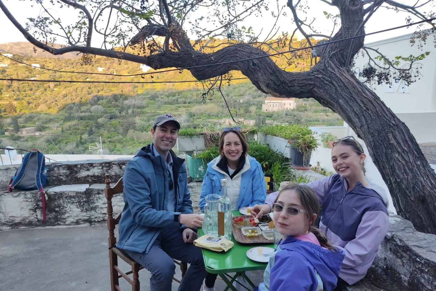 Naxos: Tour del Villaggio di Melanes con Degustazione di Formaggi e Pranzo