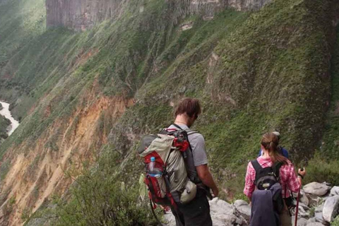 Visite d&#039;une jounée du Canyon de Colca avec petit déjeuner Prix promotionnel