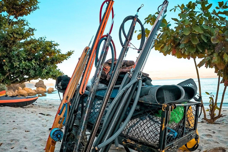 Gili Meno: Upplev spänningen med spjutfiskeäventyr!