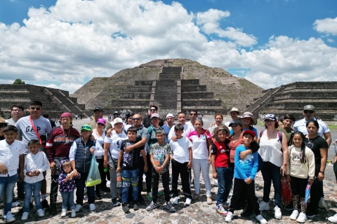 Mexico-stad: Teotihuacan-tour en drankproeverijPrivé Teotihuacan-tour: lokale gids en sterke drankproeverij