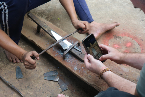 Hoi An: Knife-making Workshop with Hotel Pickup