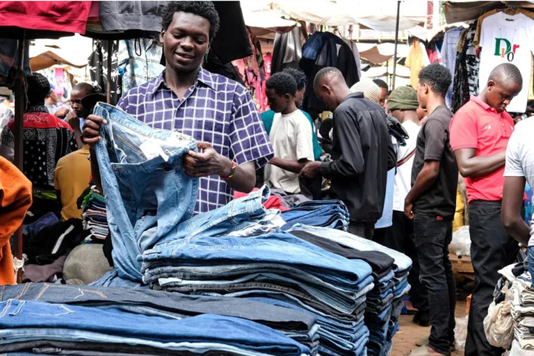 Kampala: City Tour and Equator Line
