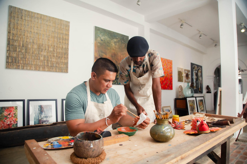 Galle: laboratorio di pittura tradizionale di maschereGalle: Laboratorio di pittura tradizionale di maschere