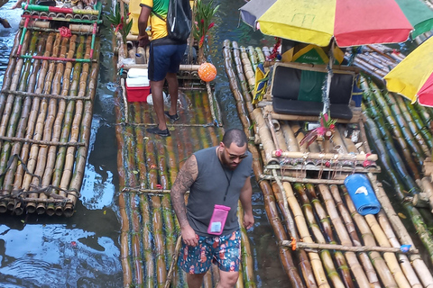 Från Montego Bay: Lethe Bamboo Rafting och stadsvandringEndast grupper om 18 personer: Lethe Bamboo Rafting och stadsvandring