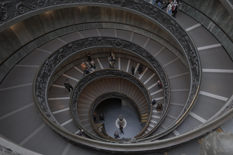 Rome: Vatican Private Tour with Direct Entry & Expert Guide Rome: Vatican Private Guided Tour with Direct Entry