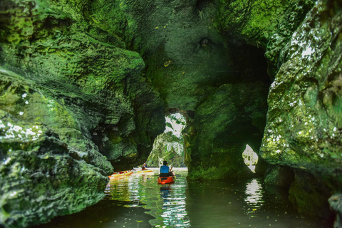 De Krabi: Aventura de caiaque de dia inteiro na caverna do mar de Bor Thor