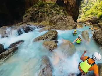 Moalboal: giro delle isole di Pescador e canyoning a Kawasan