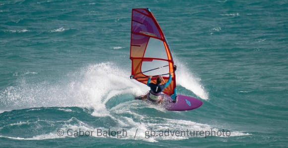 The perfect windsurfing trip: rent top equipment with RENT&GO in Fuerteventura!