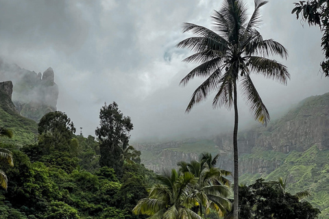 Serra Malagueta - Ribeira de Gongon - Hortelão Hike Hike Serra Malagueta - Ribeira de Gongon - Hortelão
