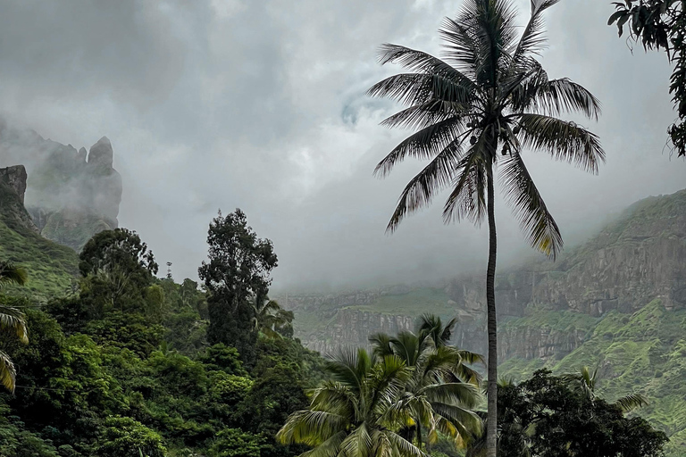 Serra Malagueta - Ribeira de Gongon - Hortelão Hike Hike Serra Malagueta - Ribeira de Gongon - Hortelão