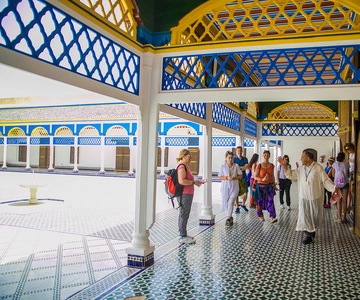 Marrakech: Bahia Palace, Saadian Tombs, Souk and Medina Tour