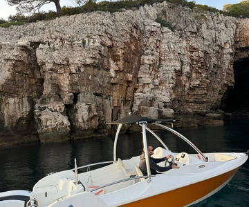 Secretos de la Costa de Dubrovnik: Aventura en lancha rápida