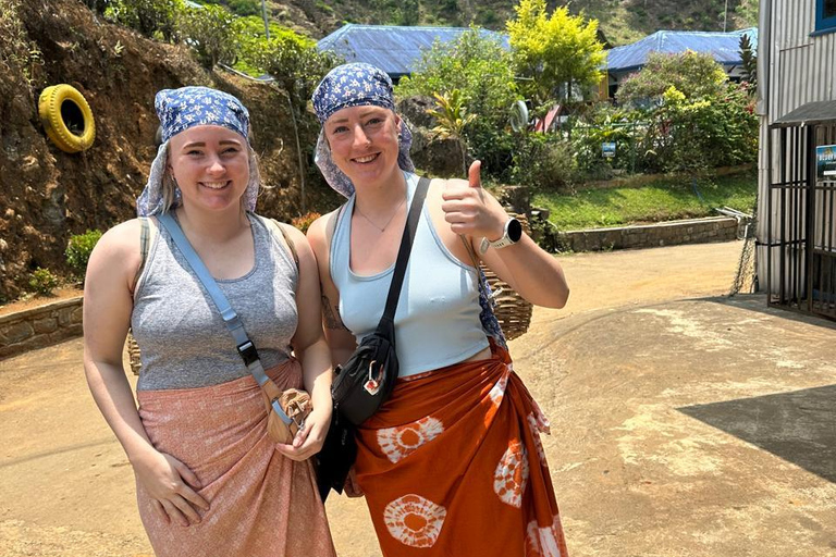 CMB/Negombo: Sigiriya, Kandy & Ella Private Tour with Driver Private Van with Driver – Up to 50 km