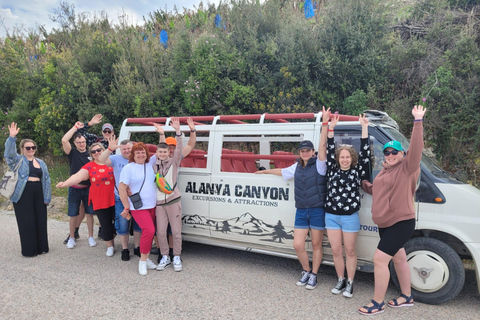 Visita à aldeia de Alanya: Cultura, natureza e diversão